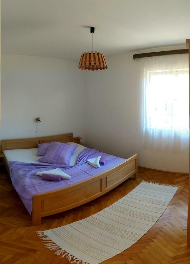 Apartmani Sandro Ivan Dolac Exterior photo