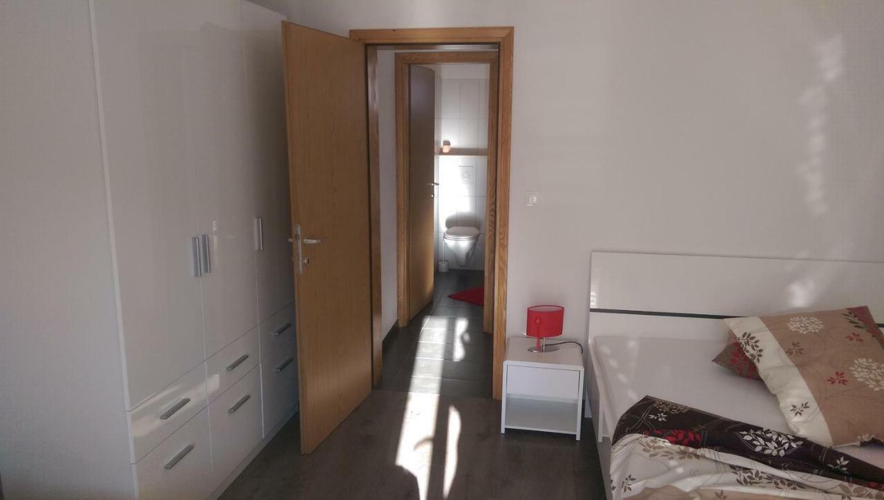 Apartmani Sandro Ivan Dolac Exterior photo