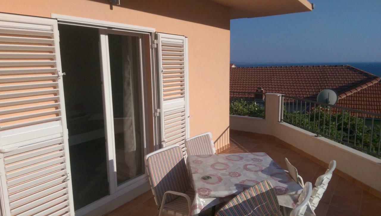 Apartmani Sandro Ivan Dolac Exterior photo